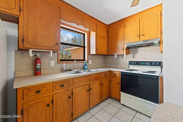 2316 Pineview DR, Bonifay, FL 32425