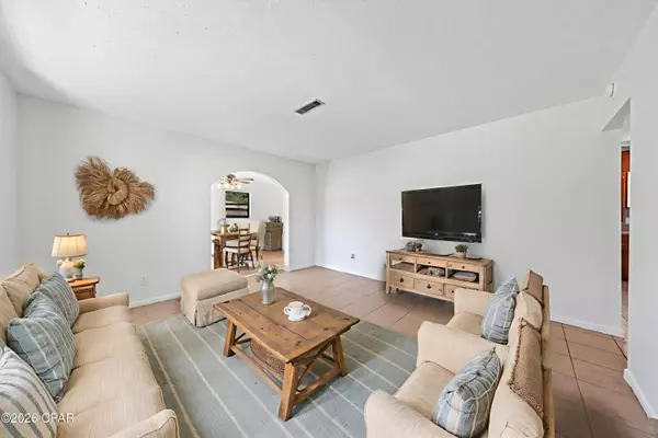 2316 Pineview DR, Bonifay, FL 32425