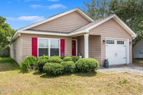 112 Kaelyn LN, Port St Joe, FL 32456