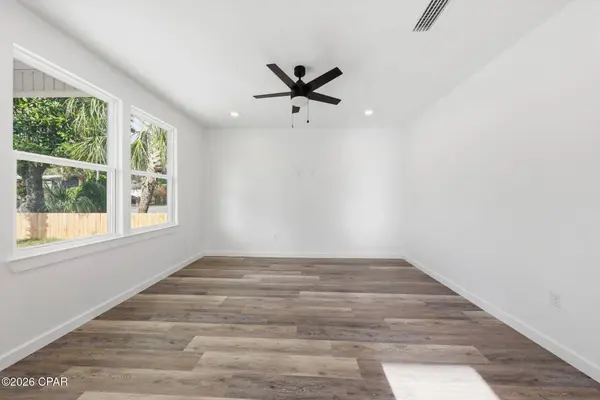 848 E 12th CT, Panama City, FL 32401