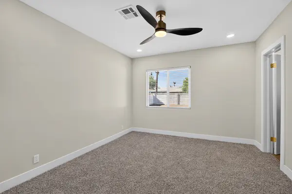 1532 W Fairmount Ave, Phoenix, AZ 85015-5219