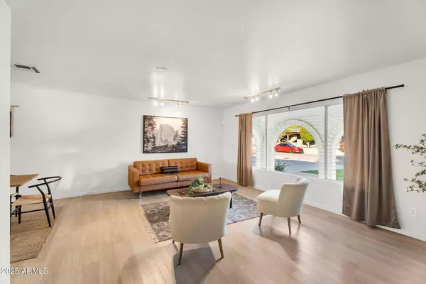 7028 N 12TH Way, Phoenix, AZ 85020