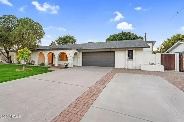 7028 N 12TH Way, Phoenix, AZ 85020