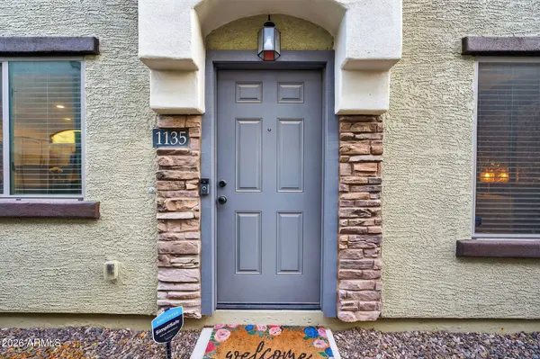 2725 E MINE CREEK Road #1135, Phoenix, AZ 85024