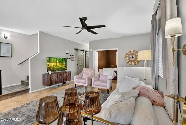 2725 E MINE CREEK Road #1135, Phoenix, AZ 85024