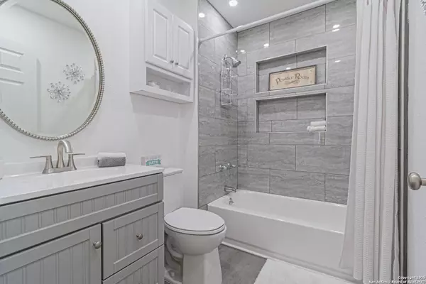 203 W Palfrey St, San Antonio, TX 78201