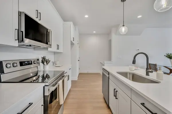 7613 S 300 E, Sandy, UT 84047