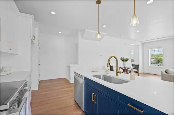 340 E 7635 S, Sandy, UT 84047