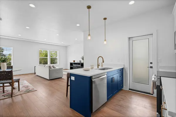 340 E 7635 S, Sandy, UT 84047