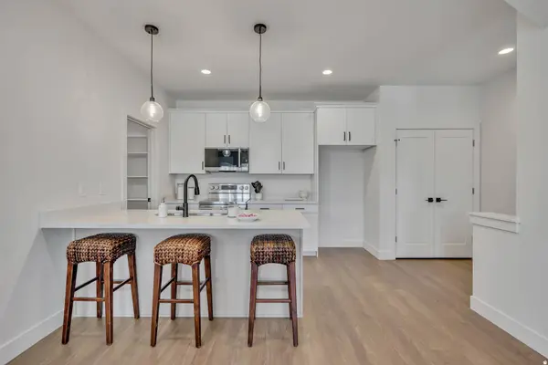 350 E 7635 S, Sandy, UT 84047
