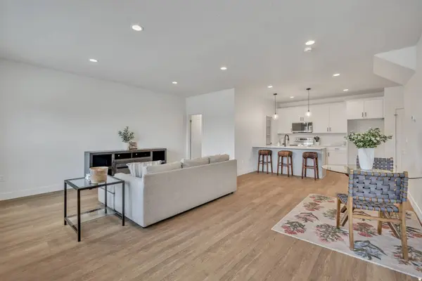 350 E 7635 S, Sandy, UT 84047