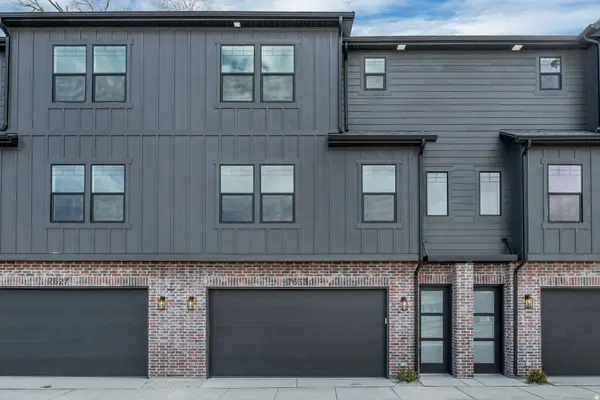7613 S 300 E, Sandy, UT 84047