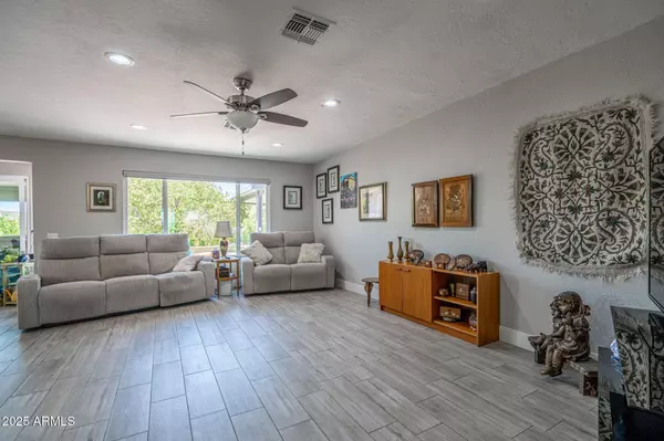 17012 N 97TH Drive, Sun City, AZ 85373