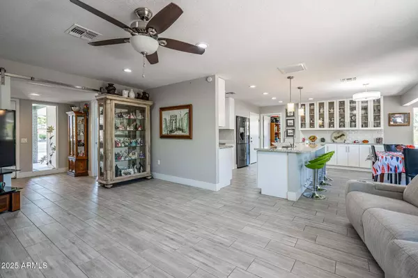 17012 N 97TH Drive, Sun City, AZ 85373