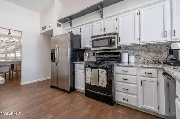 4407 E LE MARCHE Avenue, Phoenix, AZ 85032