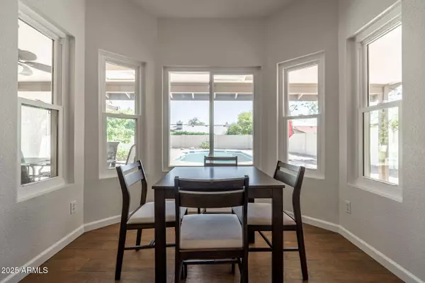 4407 E LE MARCHE Avenue, Phoenix, AZ 85032