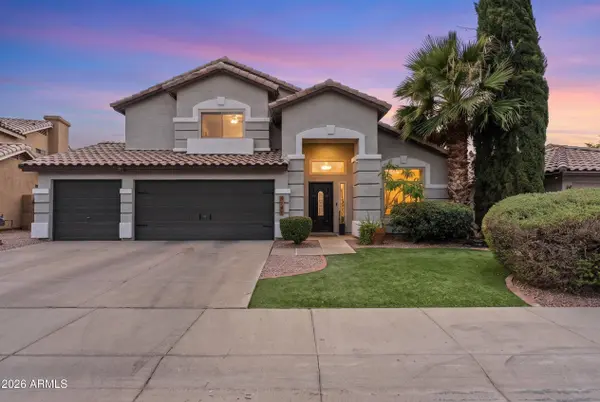 4245 E MEADOW Drive, Phoenix, AZ 85032