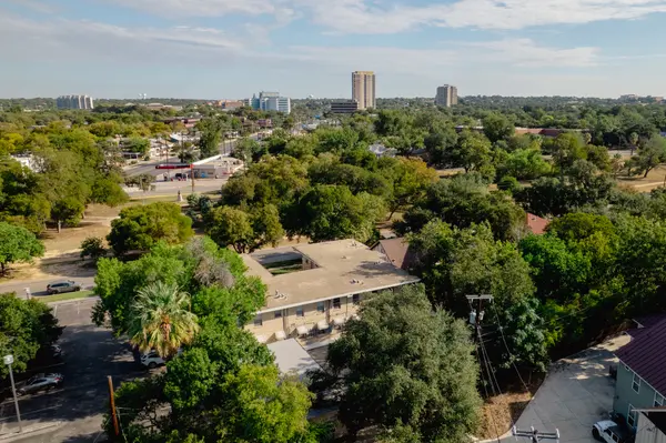 118 Funston Pl, San Antonio, TX 78209-6519