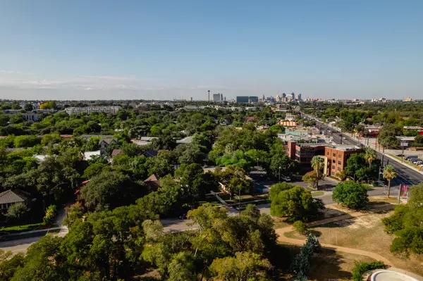 118 Funston Pl, San Antonio, TX 78209-6519