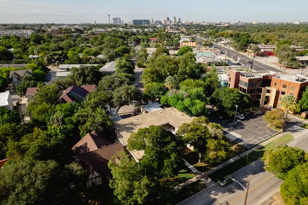 118 Funston Pl, San Antonio, TX 78209-6519