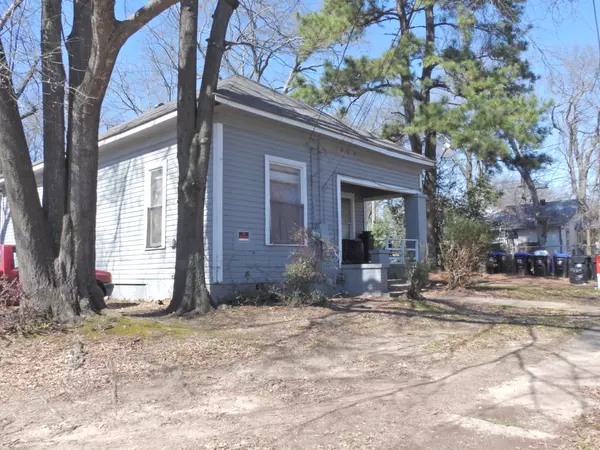 Longview, TX 75601-7403,443 S Main St