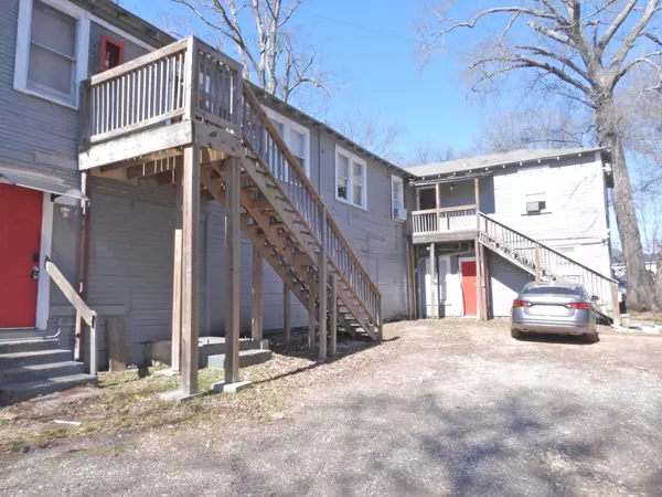 Longview, TX 75601-7403,443 S Main St