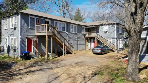 443 S Main St, Longview, TX 75601-7403