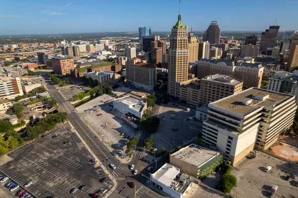 San Antonio, TX 78205-2721,425 S Saint Marys St