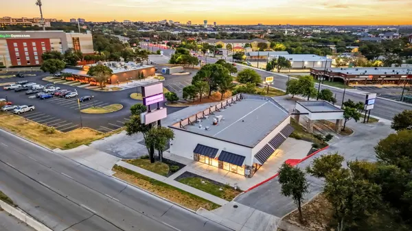 11040 W I-10 #102, San Antonio, TX 78230-1045