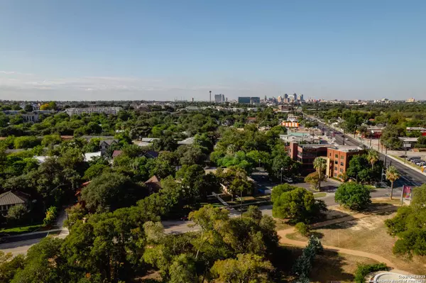 118 Funston Pl, San Antonio, TX 78209