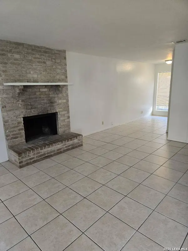 127 Regency Ave, Victoria, TX 77904
