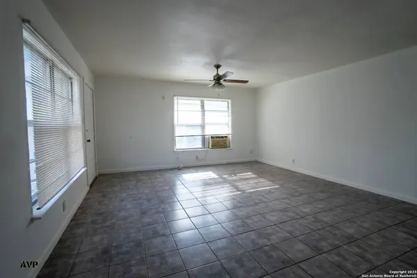 110 JAY WILLIAMS ST, San Antonio, TX 78237-2708