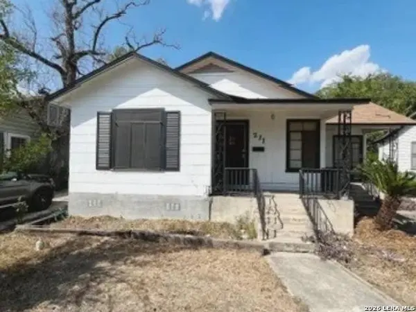 209-211 Shadwell Dr, San Antonio, TX 78228