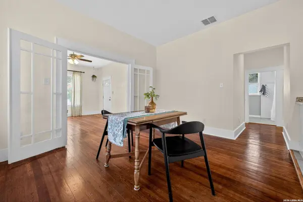 446 Kayton Ave, San Antonio, TX 78210