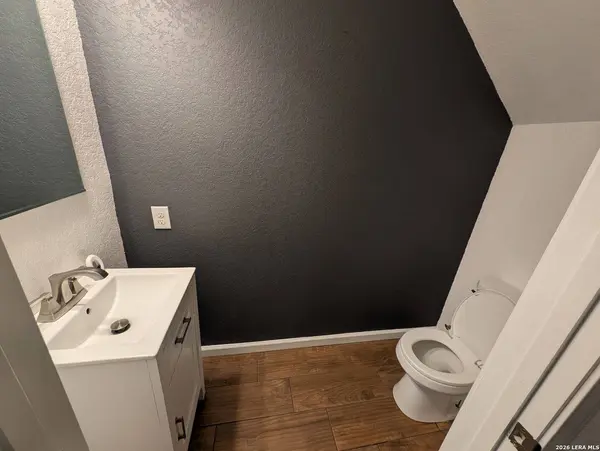 723 PELICAN LNDG, San Antonio, TX 78221