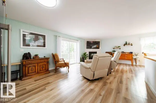 118 2 ST, Rural Wetaskiwin County, AB T0C 0A0