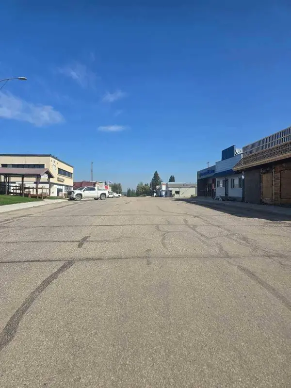 4916 50 ST, Sangudo, AB T0E 2A0