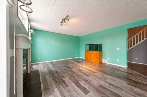 6 Lansing Close, Spruce Grove, AB T7X 4K3