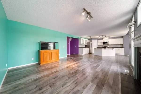 6 Lansing Close, Spruce Grove, AB T7X 4K3