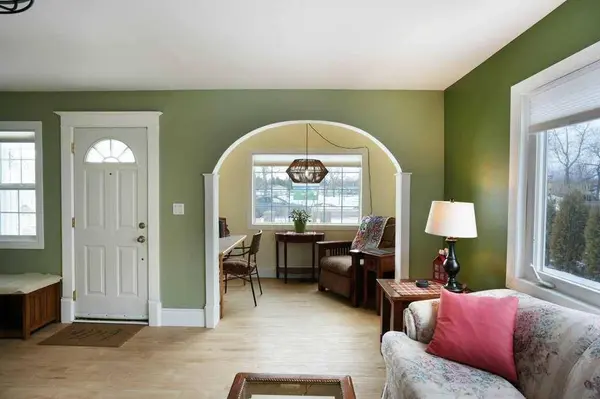 5016 52 AVE, Warburg, AB T0C 2T0