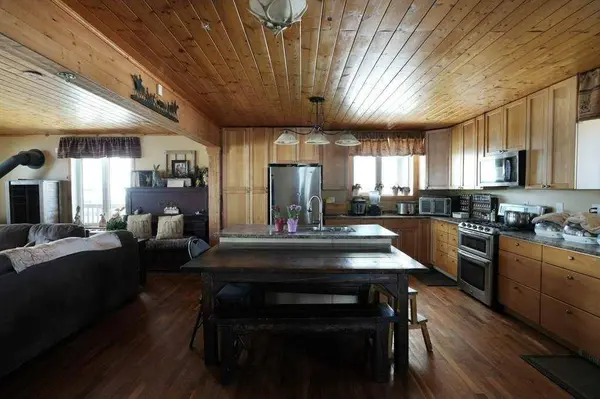 56024 Range Road 261, Rural Sturgeon County, AB T8R 0V9