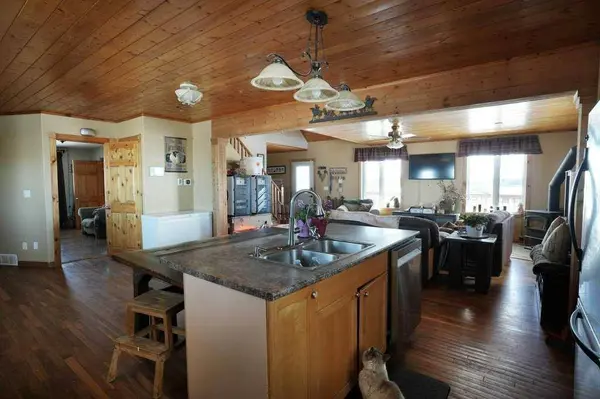 56024 Range Road 261, Rural Sturgeon County, AB T8R 0V9