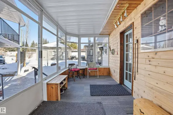 707 7 ST, Rural Lac Ste. Anne County, AB T0E 1V0