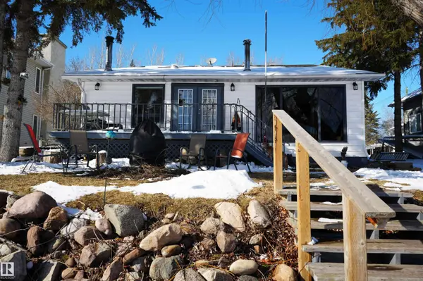 707 7 ST, Rural Lac Ste. Anne County, AB T0E 1V0