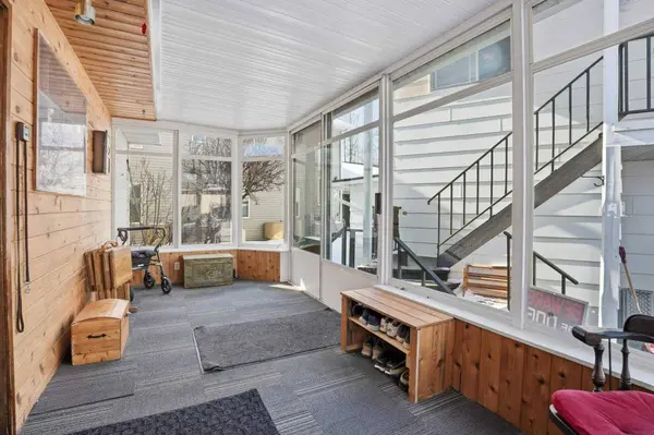 707 7 ST, Ross Haven, AB T0E 1V0