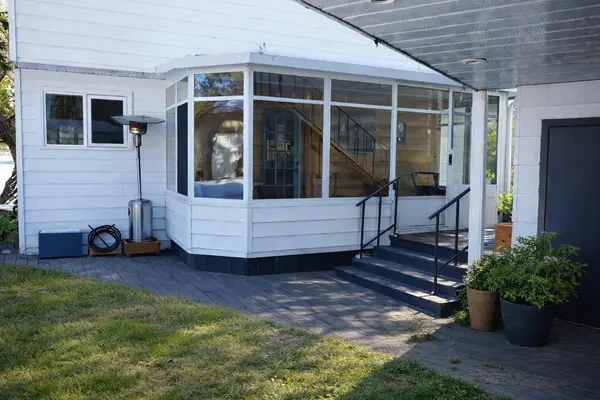 707 7 ST, Ross Haven, AB T0E 1V0