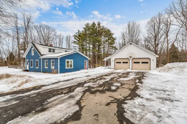 16 Libby Hill RD, Gardiner, ME 04345