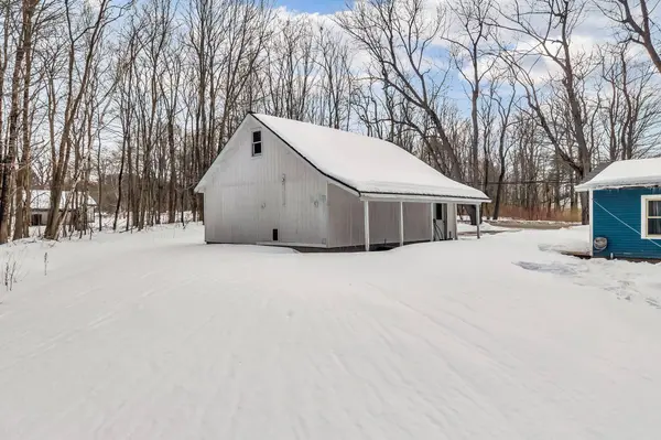 16 Libby Hill RD, Gardiner, ME 04345