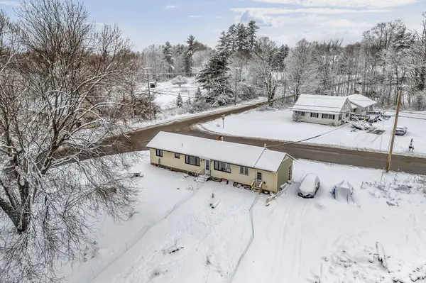 658 Lucy Knowles RD, Farmington, ME 04938