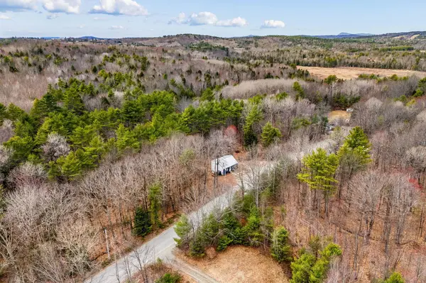 329 Bean RD, Mount Vernon, ME 04352